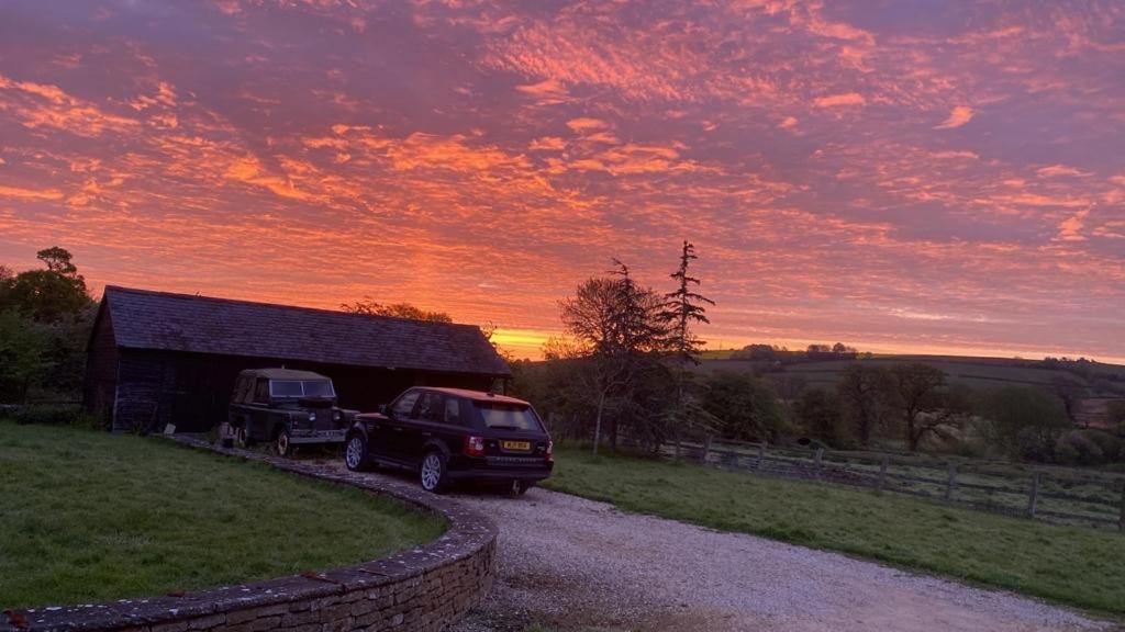 Greenhill Farm Barn B&B Sutton under Brailes Exterior photo